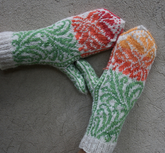 Tiger Lilies Mittens