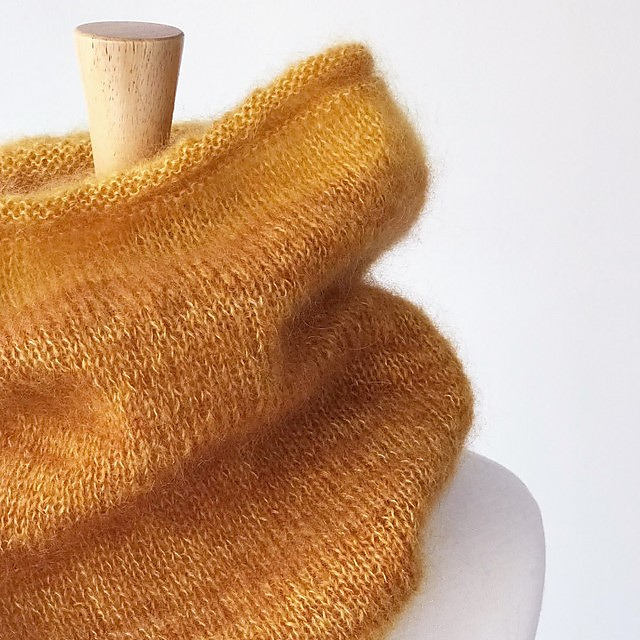 Posy Marled Cowl