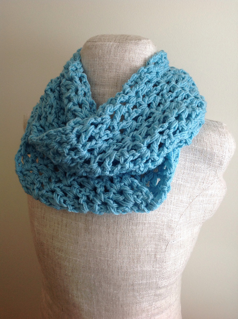 Chunky Sky Infinity Scarf