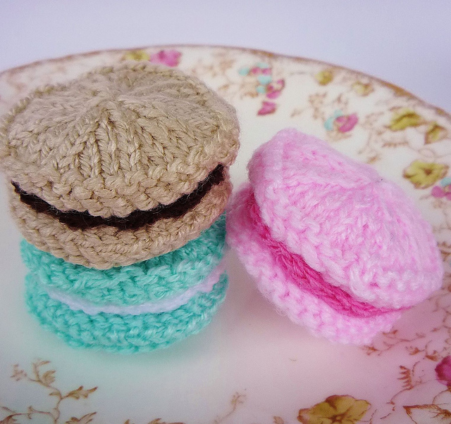 FRENCH MACARONS