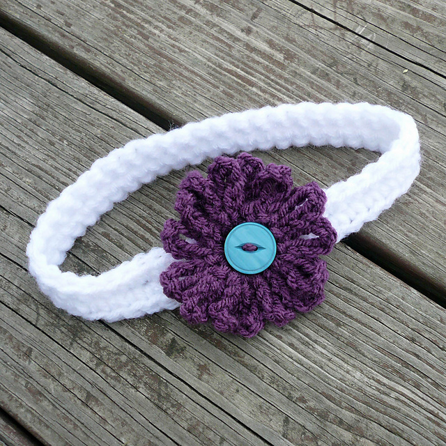 Headband with Yarn Daisy