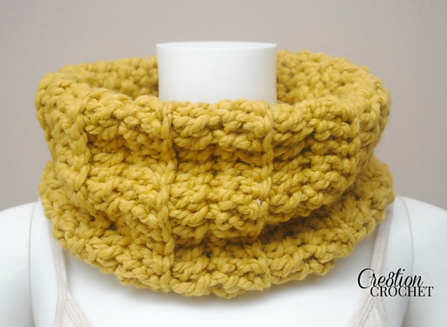 Chunky Ribbed Cowl