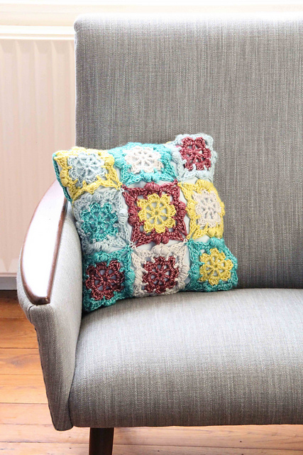 Flower Square Cushion