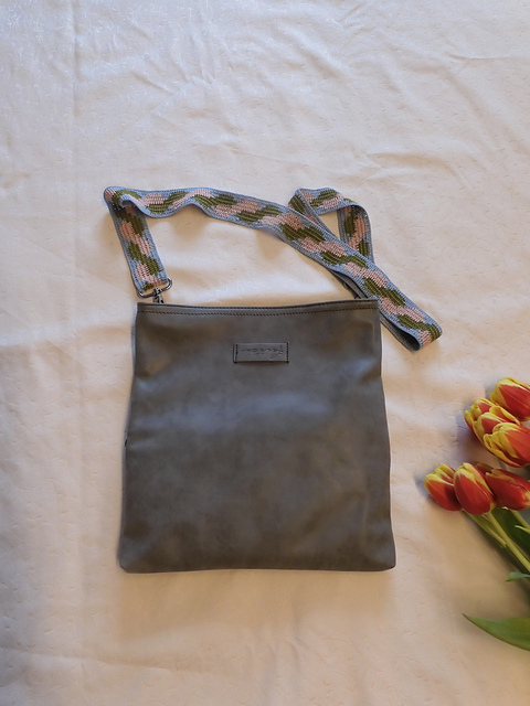 Bag strap "Spring brain"
