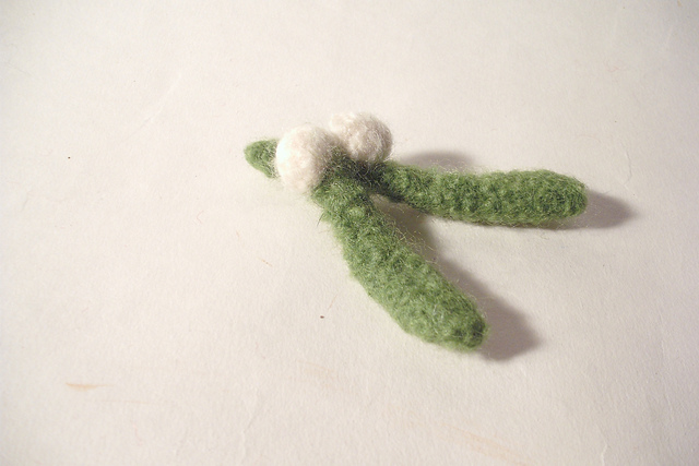 Mistletoe Felt Brooch