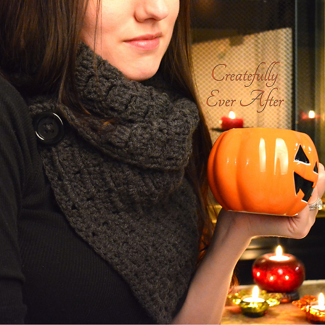 Buttoned Cowl
