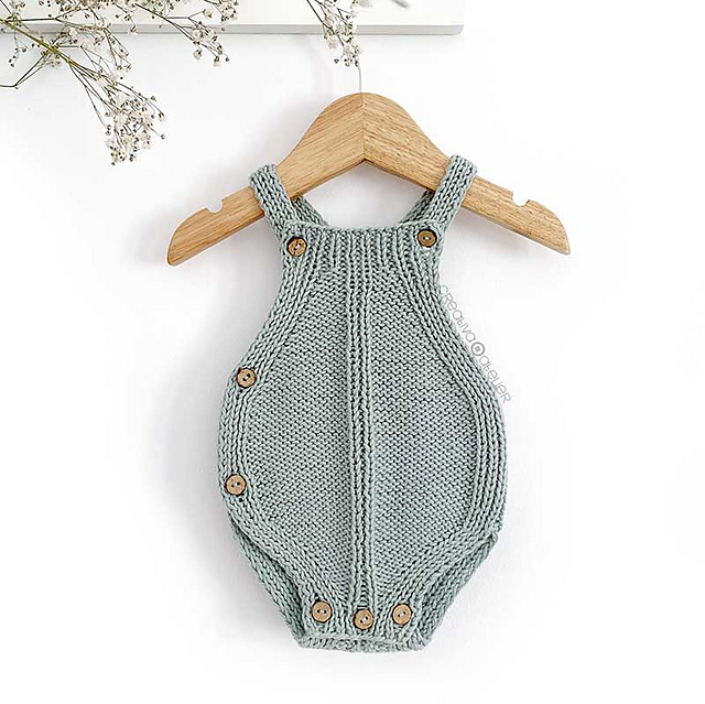 TWISTY DK Knitted Romper