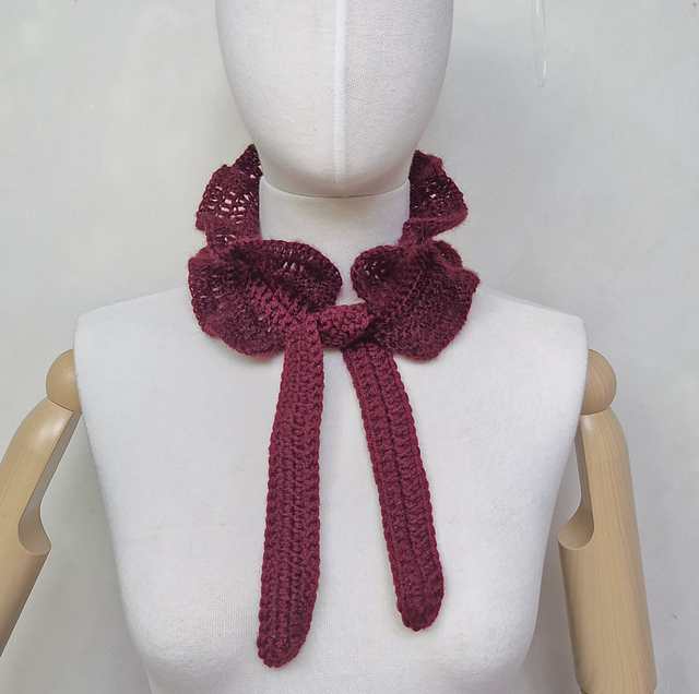 frilled petite scarf