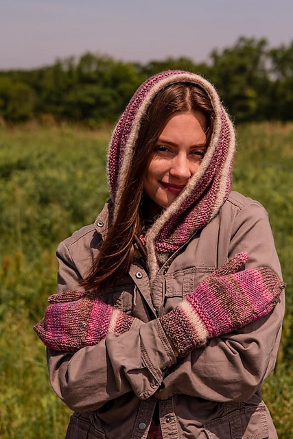 Milena Mittens & Hood Set