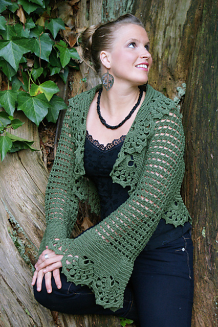 Berenguela Shrug