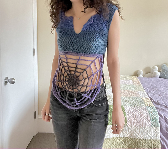 spider web raglan top