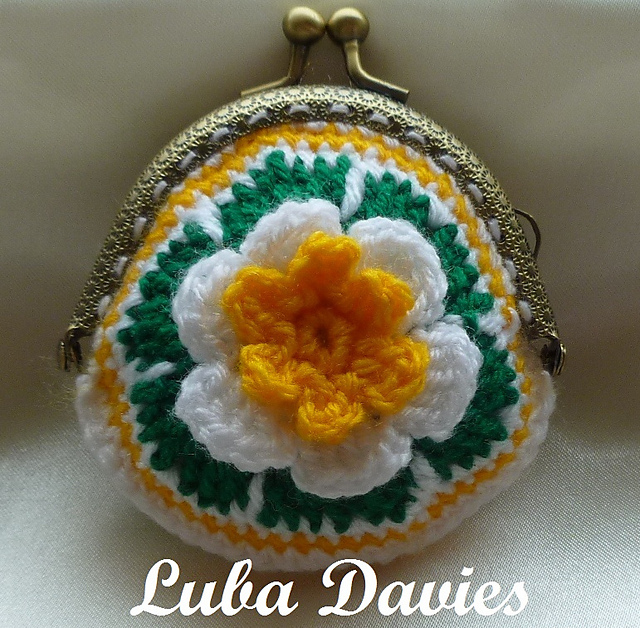 Flower coin purse
