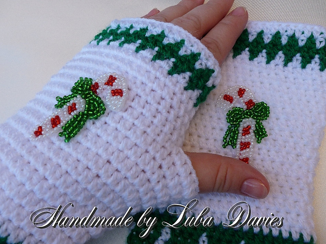 CHRISTMAS fingerless mittens