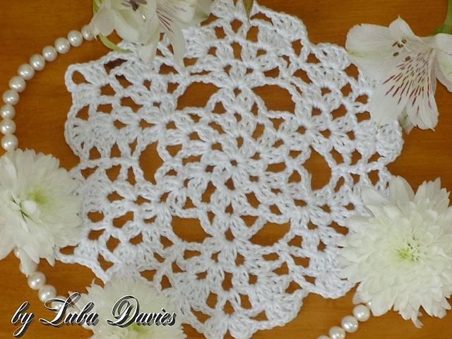SNOWFLAKE mini-doily