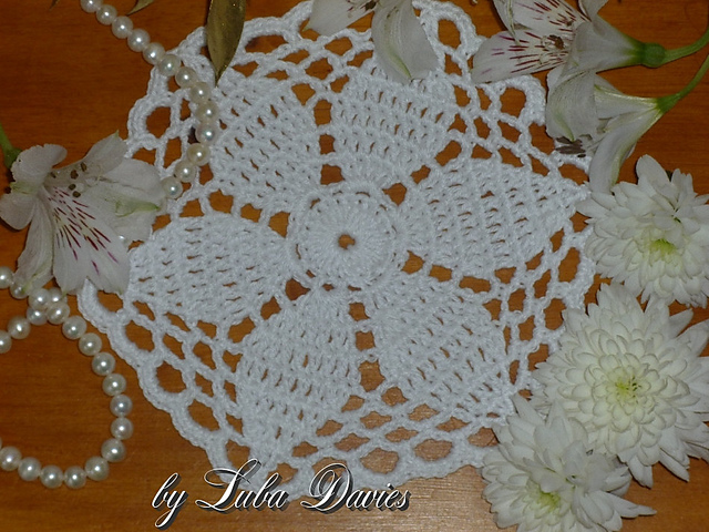 LOTUS mini-doily