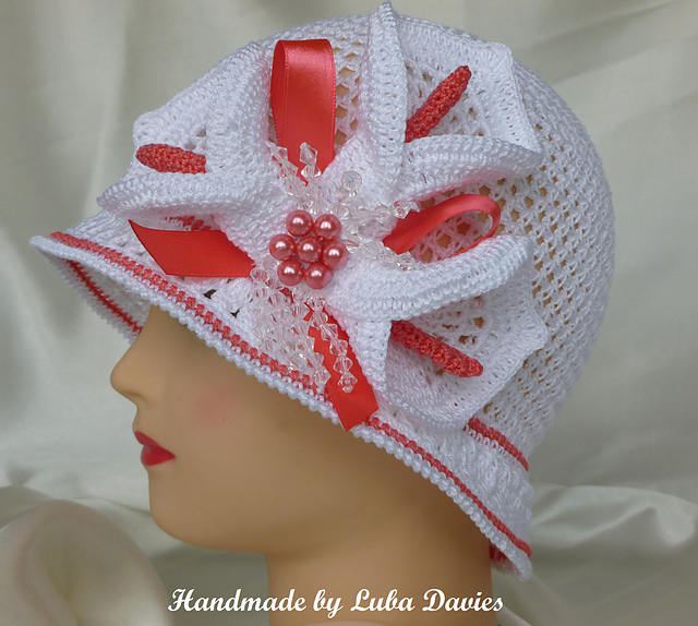 CALLAS brimmed cloche