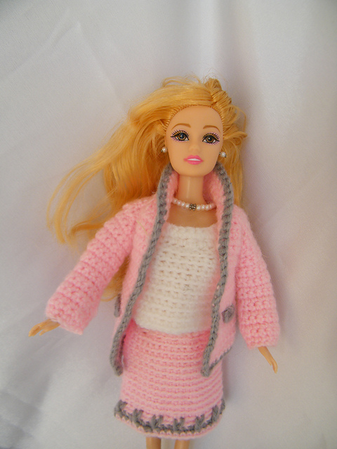 Barbi Business suit