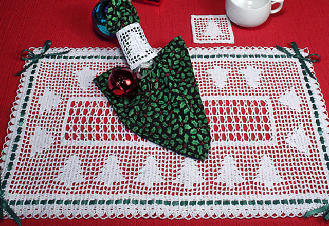 Christmas Tree Placemat Set