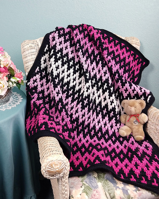 Dueling Diamonds Blanket