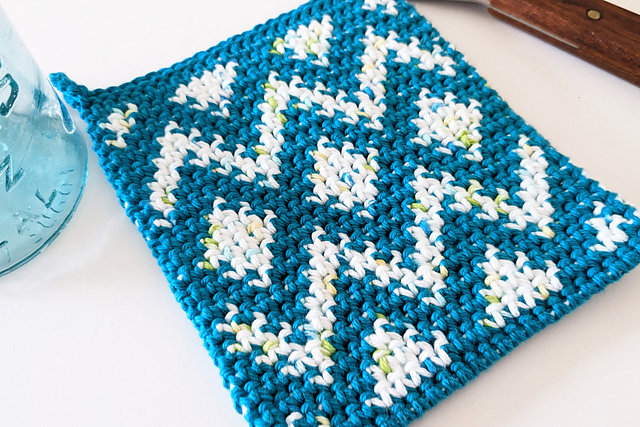 Diamonds & Zigzags Potholder