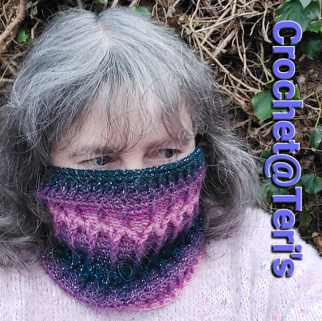 Midnight Cable Cowl