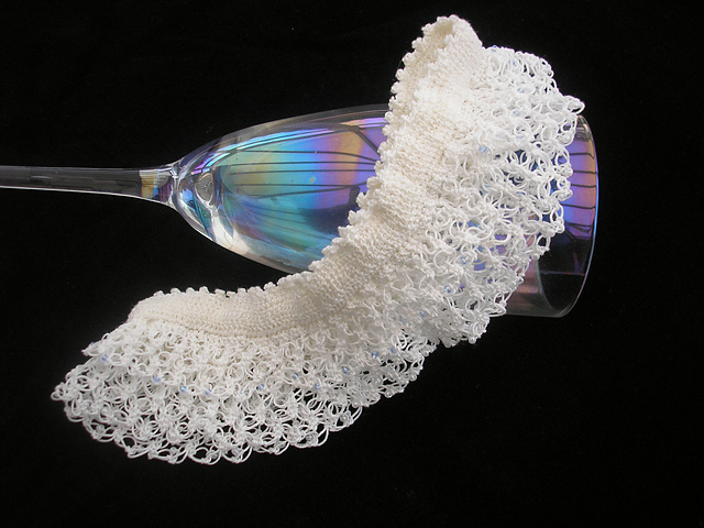Lovers Knot Garter