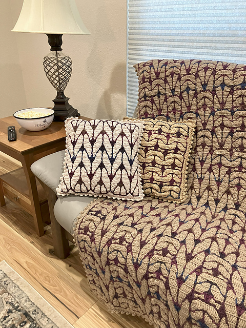 Stockinette Pillow