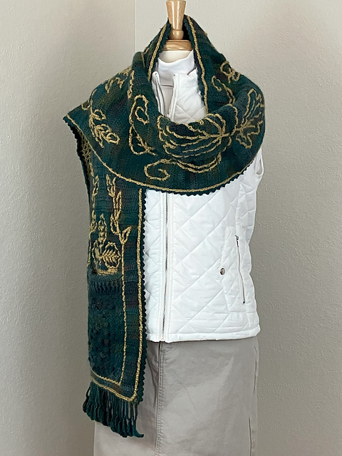 Leafy Fusion Scarf