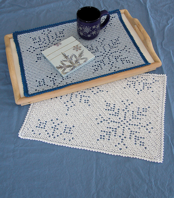 Falling Snow Placemats