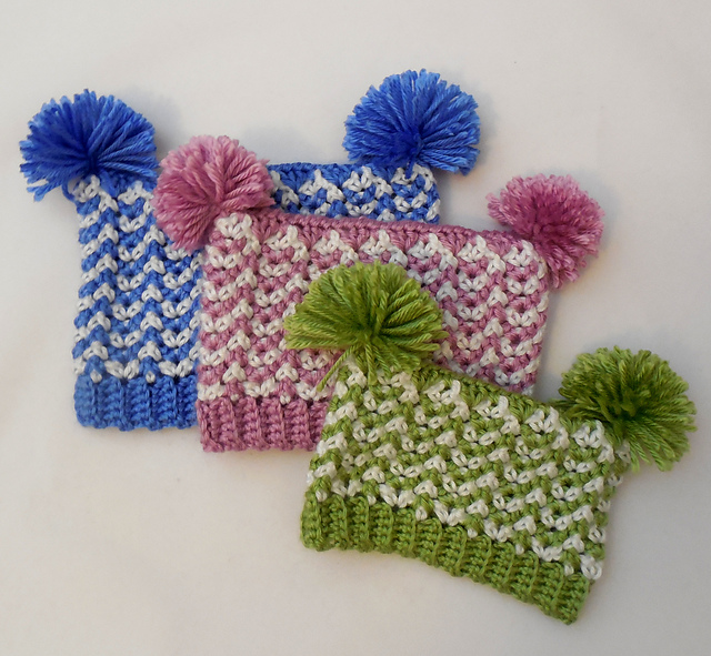Ripples Pom Pom Hat