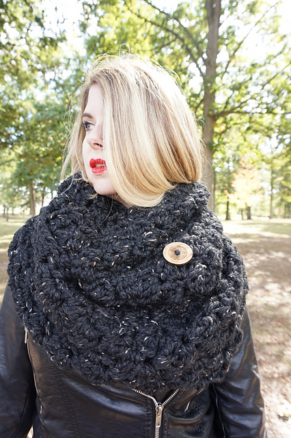 Edinburgh Infinity Scarf