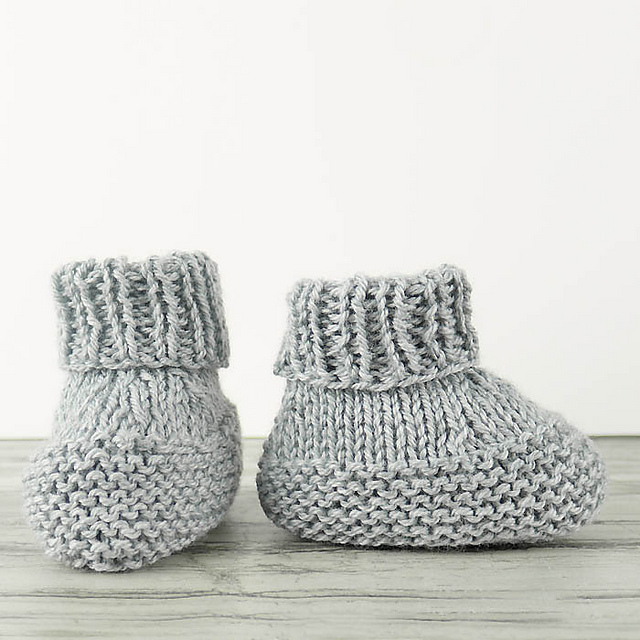 Flat Knit Baby Booties