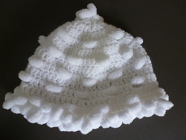 Snowball baby hat
