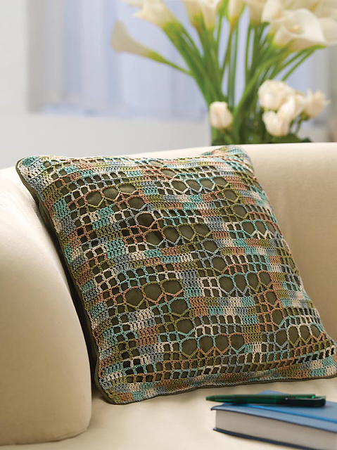 Zigzag Filet Pillow