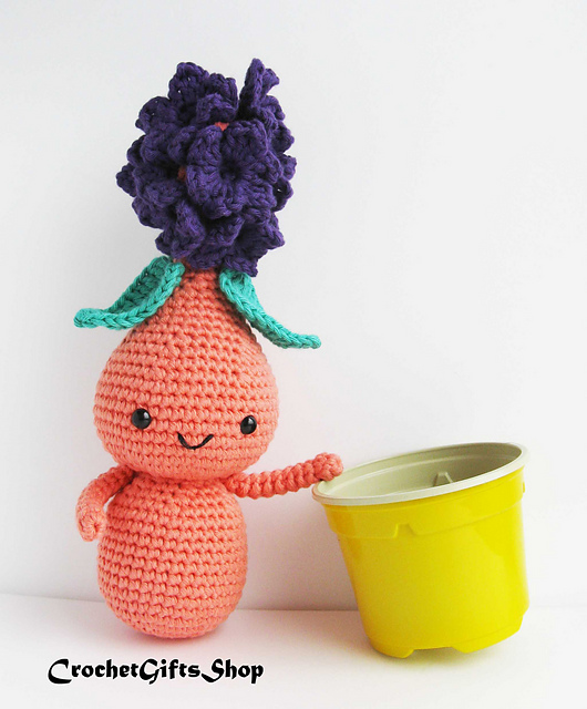 Amigurumi Hyacinth bulb