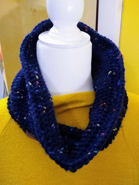 Cozy Tweed & Sweet Cowl