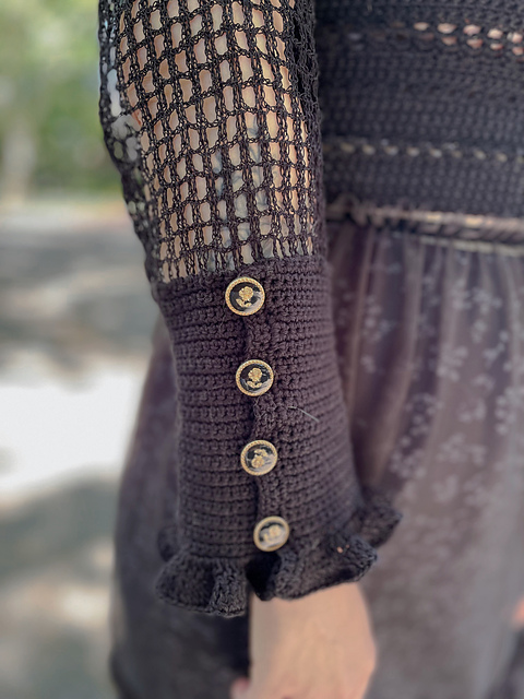 Carmilla Blouse