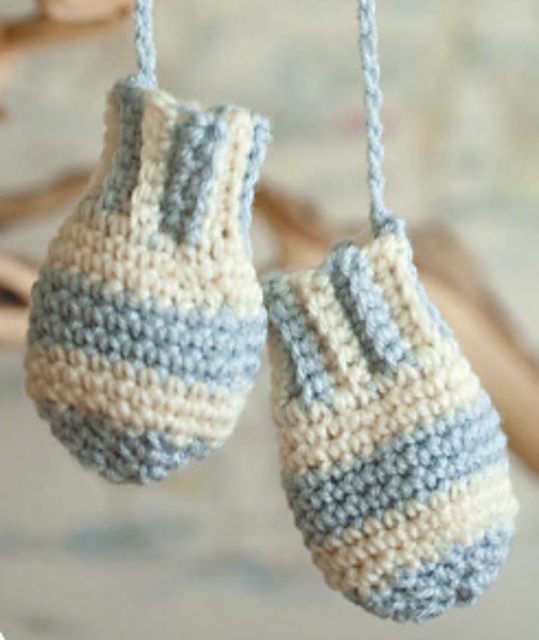 Blue & Ivory Mitts