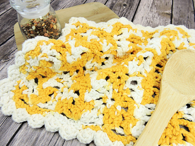 Pinecones Dishcloth