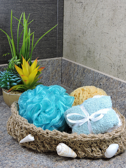 Seashell Spa Basket