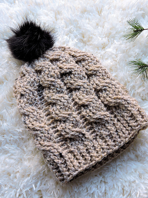 Oatmeal Cable Slouch Hat