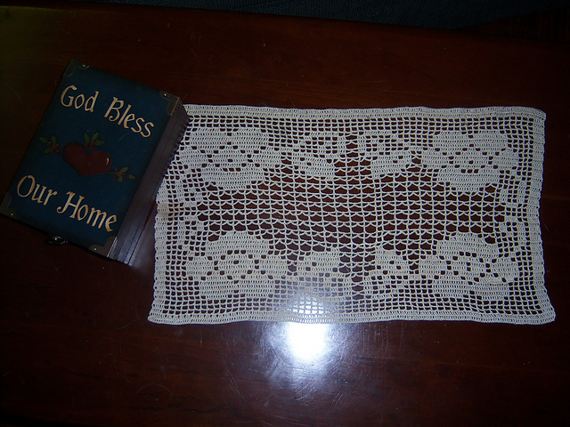 Four Roses Doily