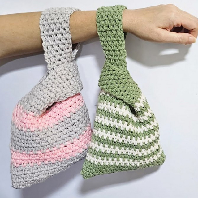 Moss Stitch Knot Bag