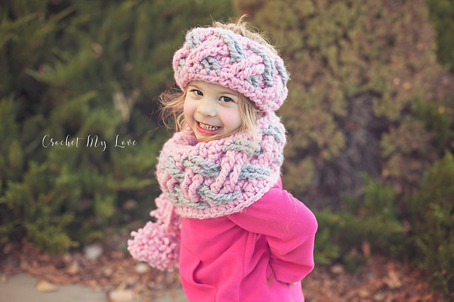 Interlace Cowl and Earwarmer set