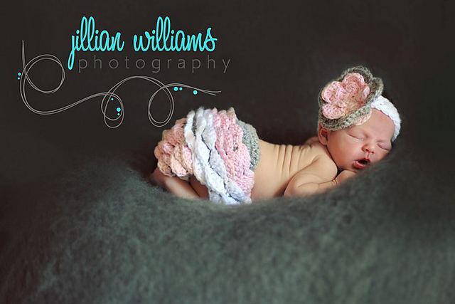 Ruffled diaper cover and headband set