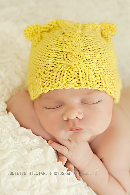 Cable knit kitty hat