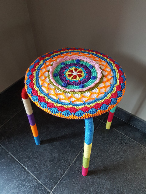 crochet stool cover