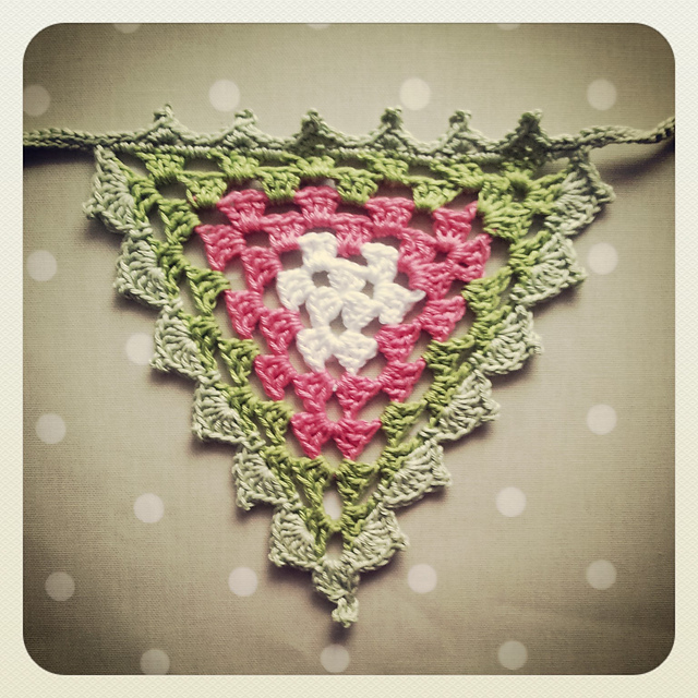 Garland :: Granny Bunting with Border Edging