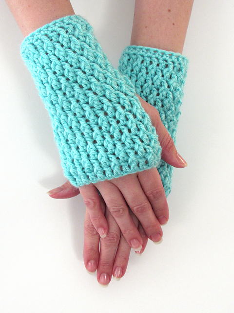 Textured Fingerless Gloves