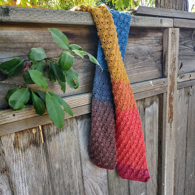 Winterberry Scarf